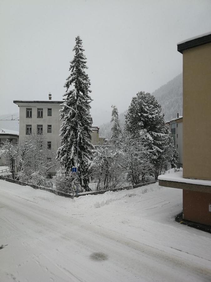 Haus Rhaetikon 1. Og, Links Davos Exterior foto